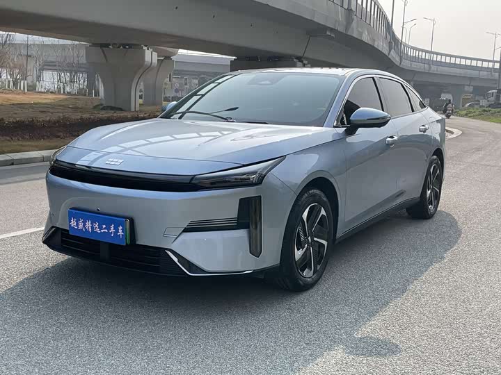 Фото 1 - Geely Galaxy L6