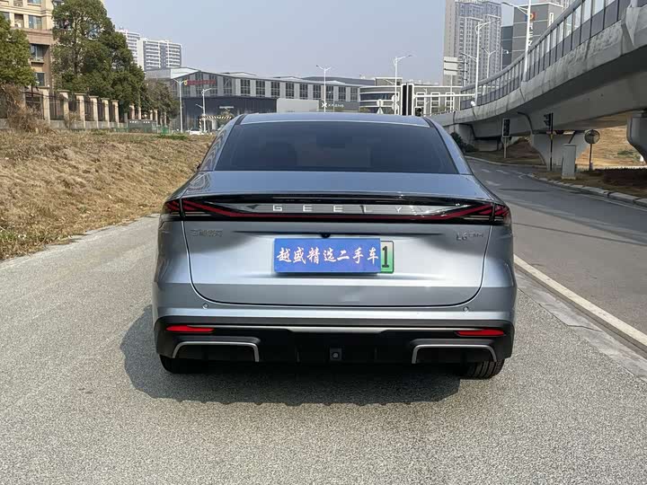 Фото 2 - Geely Galaxy L6