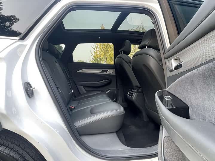 Фото 7 - BAIC Arcfox Alpha T