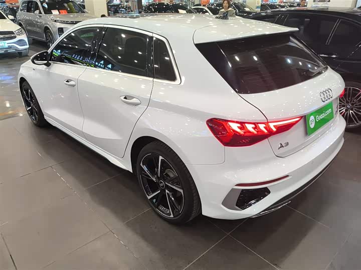 Фото 5 - Audi A3