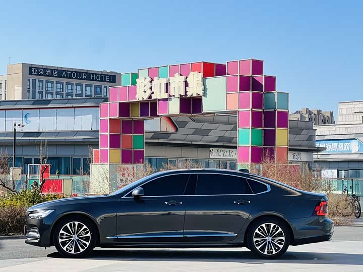 Фото 3 - Volvo S90