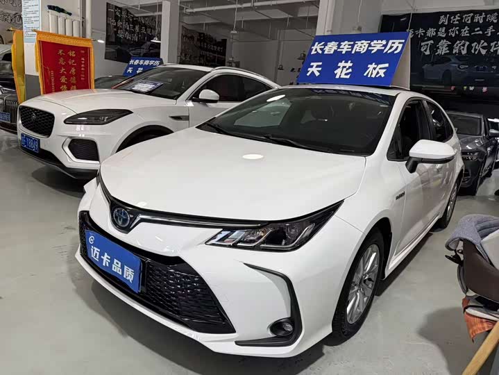 Фото 1 - Toyota Corolla