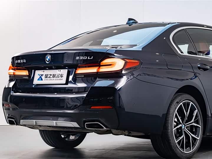 Фото 7 - BMW 5 Series