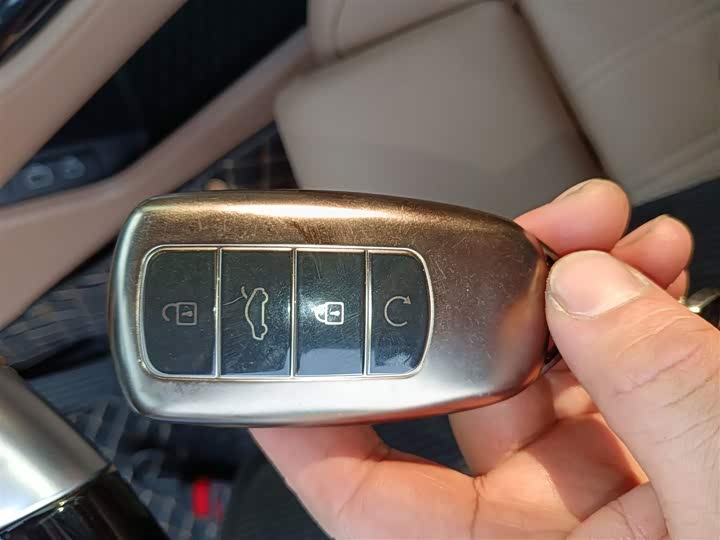 Фото 9 - BAIC Beijing BJ60 Hybrid