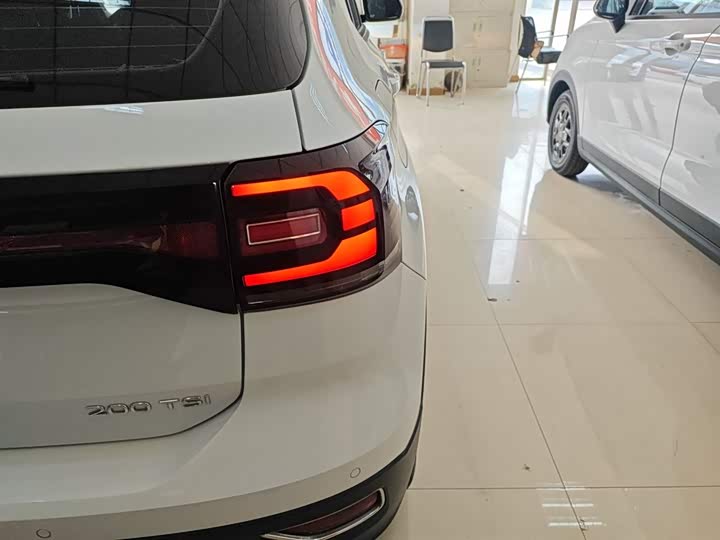 Фото 8 - Volkswagen Tacqua