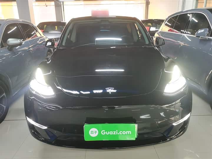 Фото 3 - Tesla Model Y