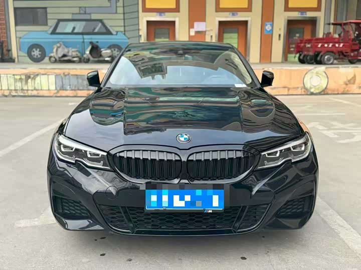 Фото 2 - BMW 3 Series