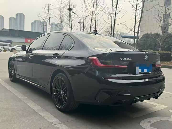 Фото 9 - BMW 3 Series