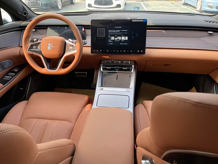 Фото 4 - BYD Han L