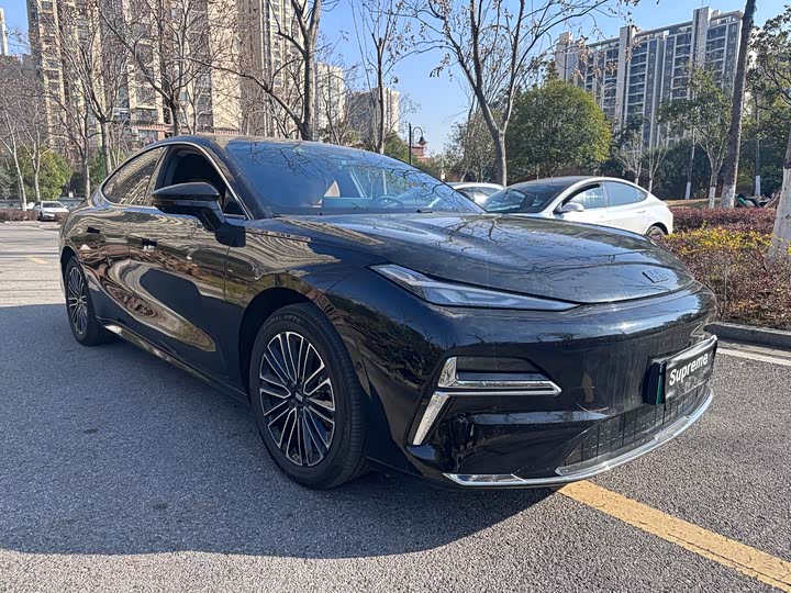 Фото 3 - Geely Galaxy Starshine 8 EM-i