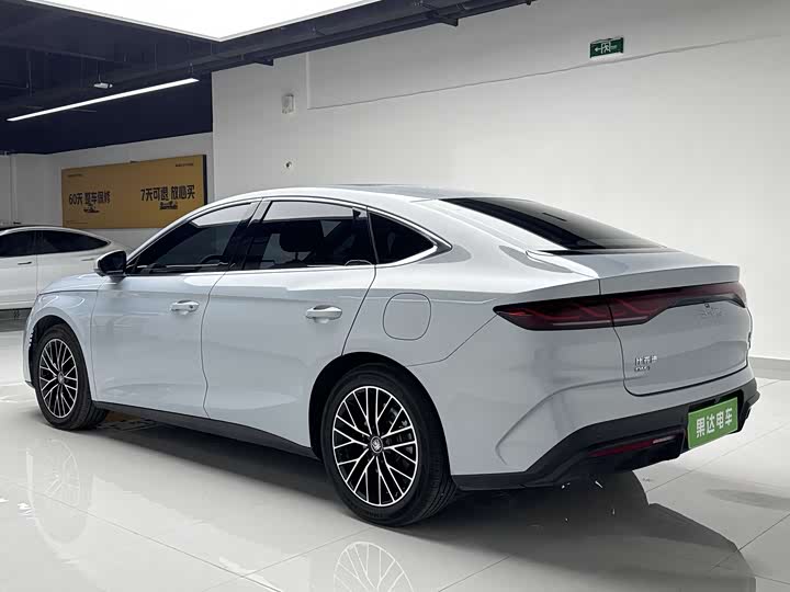 Фото 8 - BYD Qin L