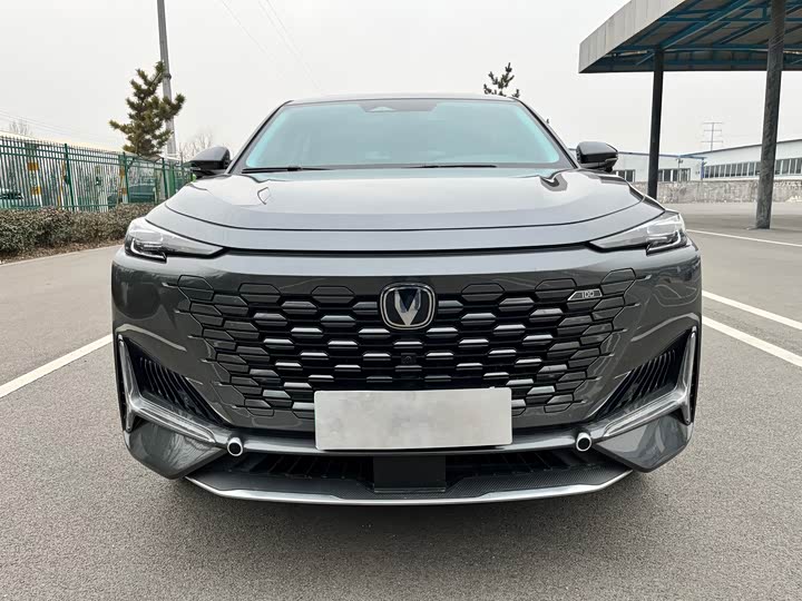 Фото 2 - Changan UNI-K Hybrid