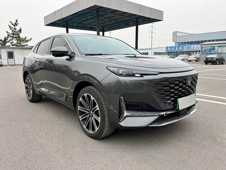 Фото 3 - Changan UNI-K Hybrid