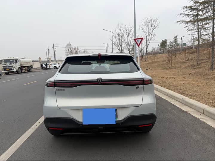 Фото 8 - Changan Deepal S05