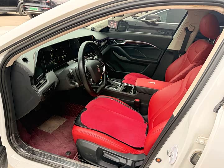 Фото 4 - Bestune B70