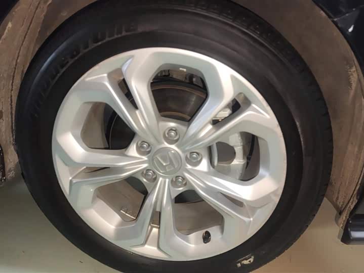 Фото 6 - Honda Accord