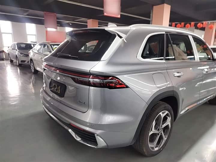 Фото 8 - Geely Monjaro