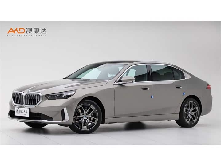 Фото 1 - BMW 5 Series