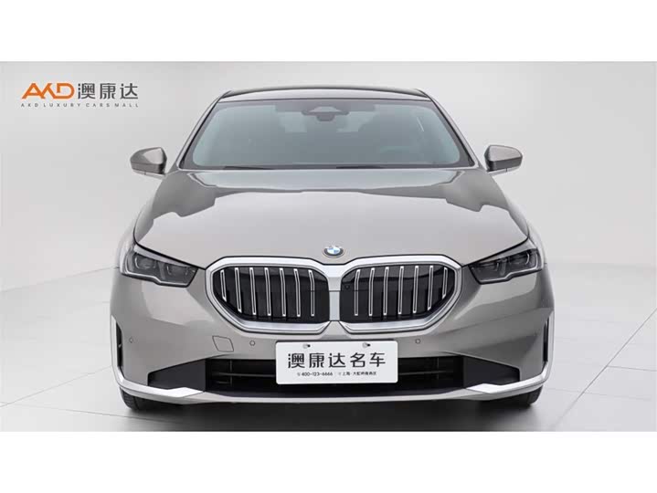 Фото 2 - BMW 5 Series