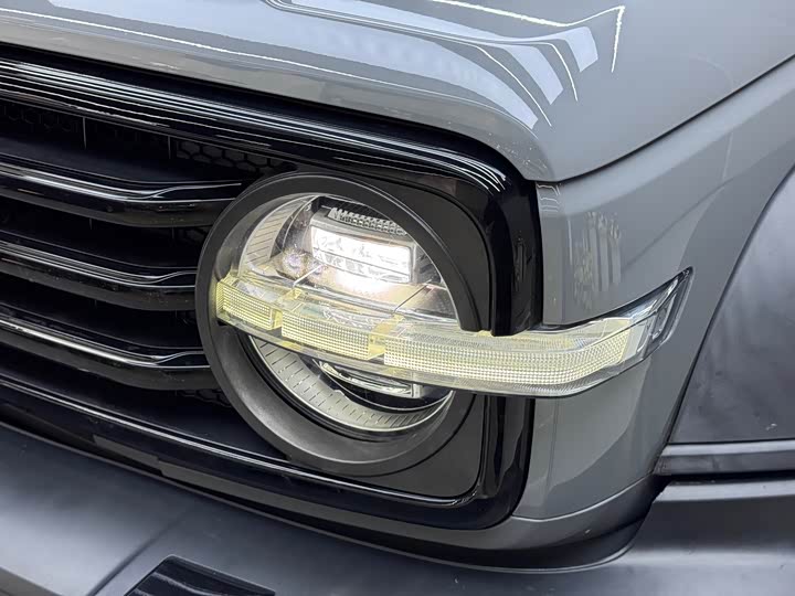 Фото 2 - Tank 300