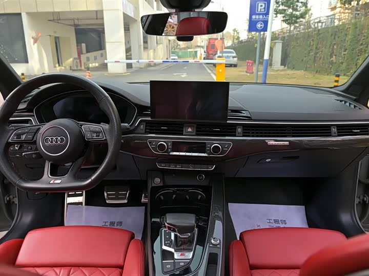 Фото 9 - Audi S4