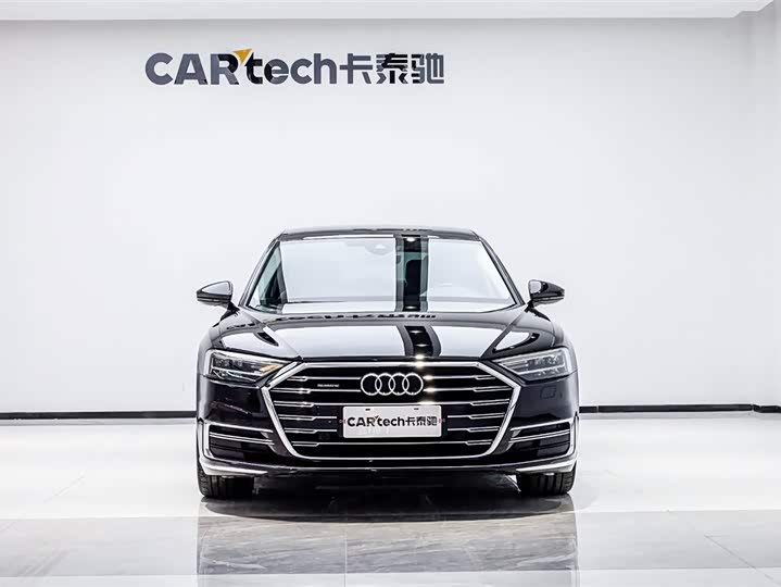 Фото 2 - Audi A8