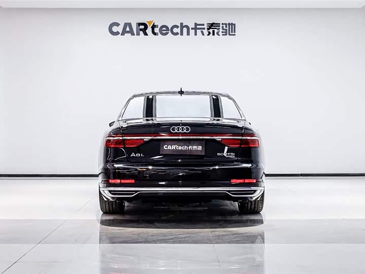 Фото 5 - Audi A8