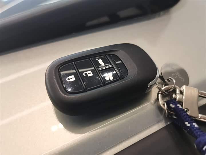 Фото 9 - Honda e:NP2