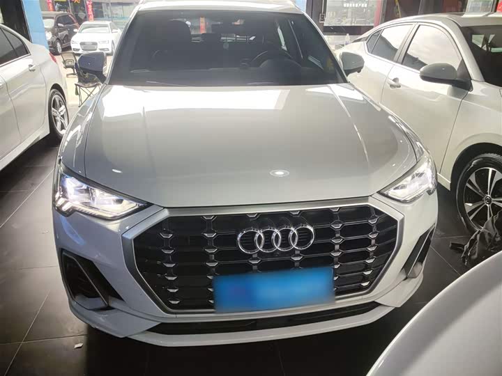 Фото 3 - Audi Q3