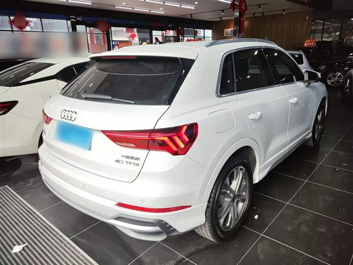 Фото 7 - Audi Q3