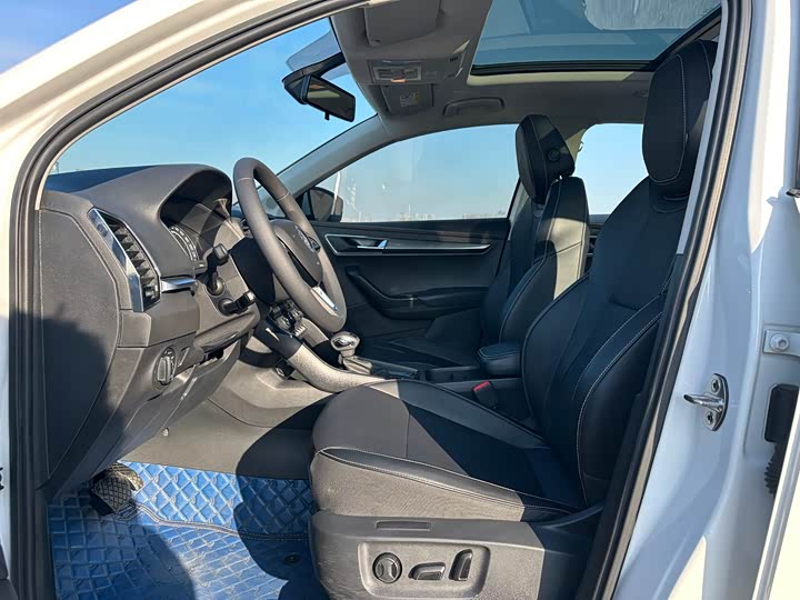 Фото 4 - Skoda Karoq