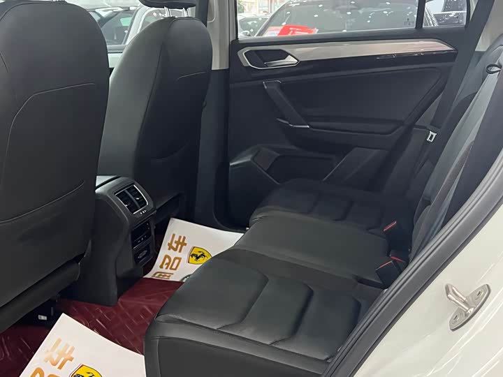 Фото 7 - Volkswagen Tayron