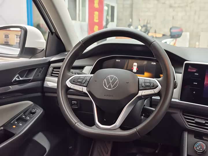 Фото 8 - Volkswagen Bora