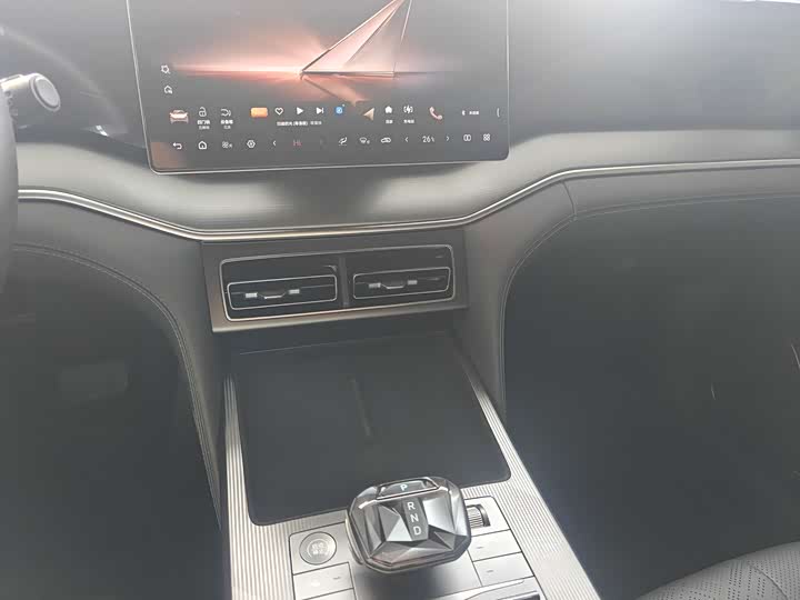 Фото 8 - BYD Song L DM-i Hybrid