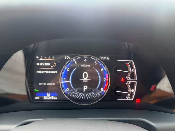 Фото 7 - Lexus ES