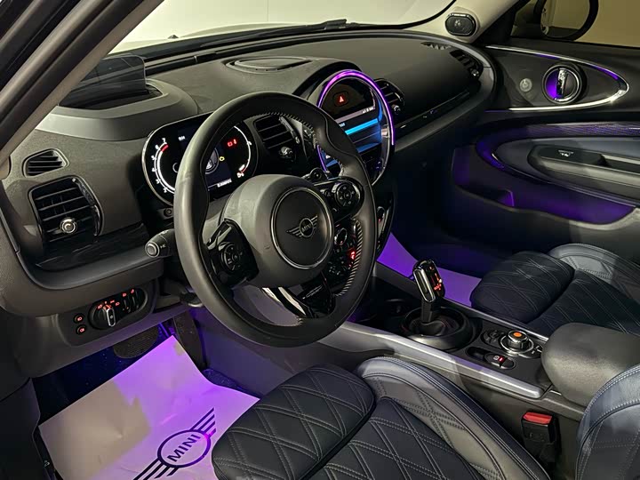 Фото 8 - Mini Clubman