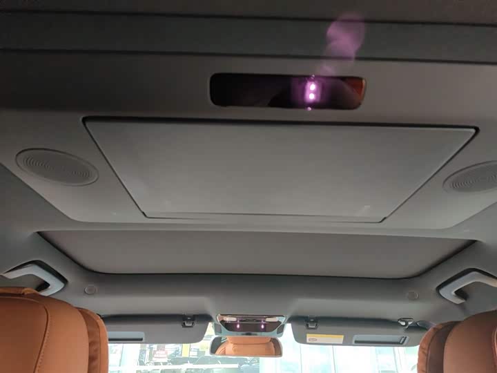 Фото 9 - LiXiang L7