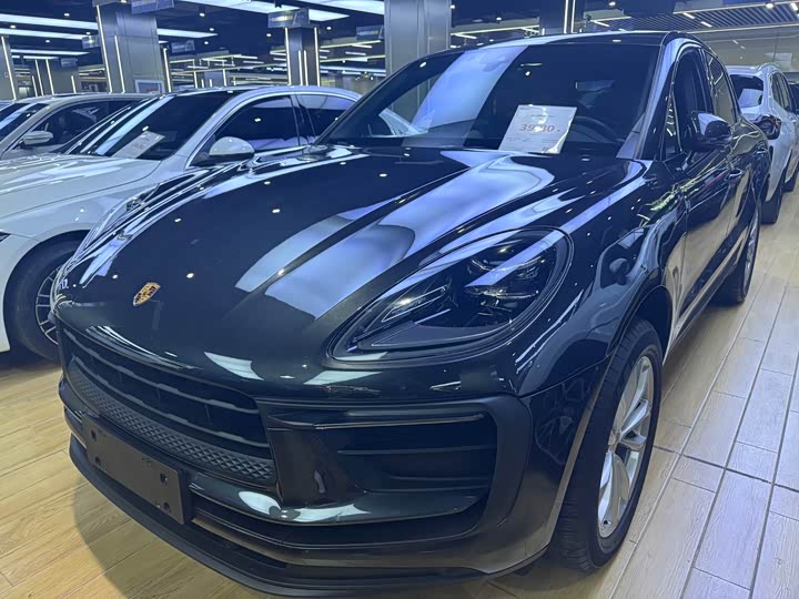 Фото 1 - Porsche Macan