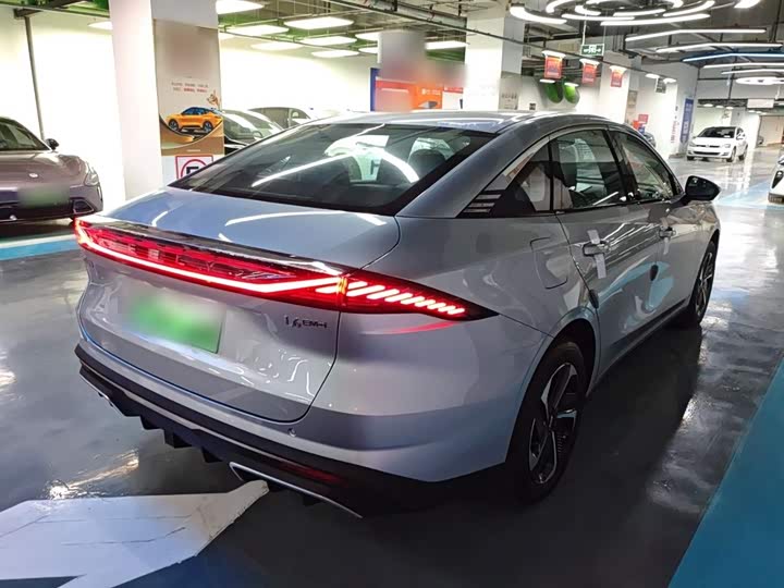 Фото 7 - Geely Galaxy L6