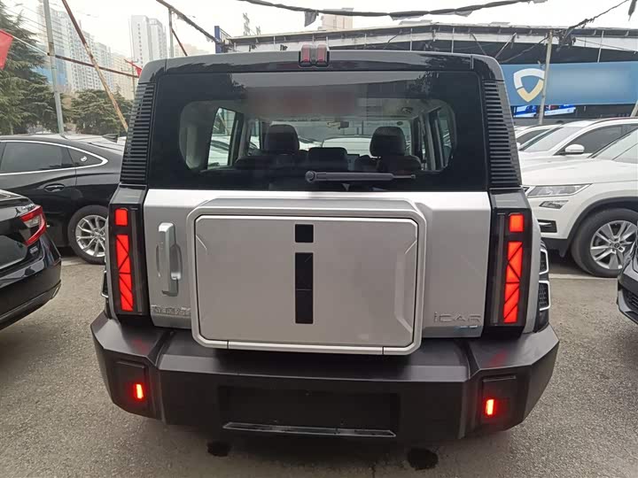 Фото 6 - Chery iCar 03