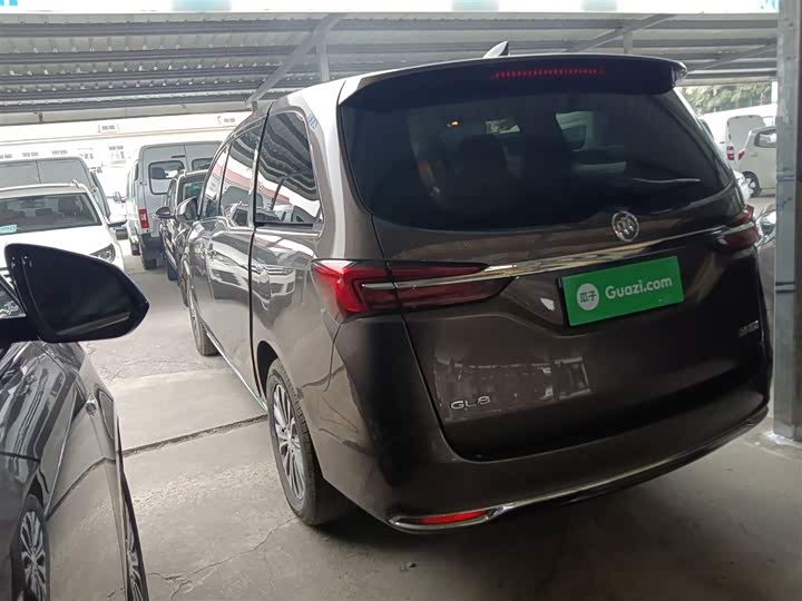 Фото 5 - Buick GL8 ES