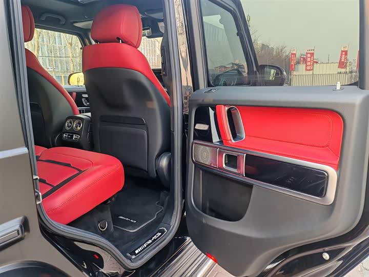 Фото 8 - Mercedes-Benz G-Class AMG