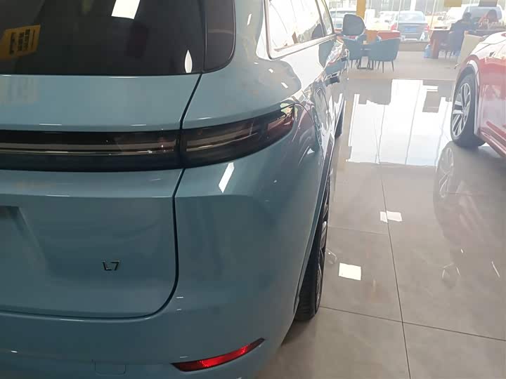 Фото 8 - LiXiang L7