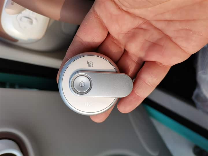 Фото 9 - Bestune Pony