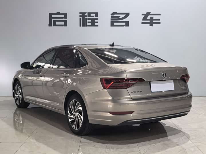 Фото 6 - Volkswagen Sagitar L