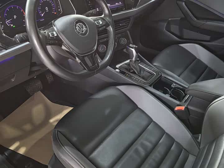 Фото 7 - Volkswagen Sagitar L