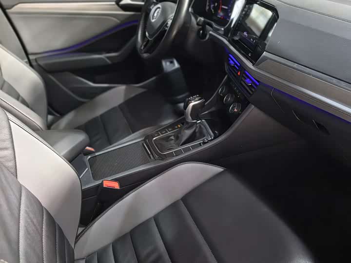 Фото 9 - Volkswagen Sagitar L