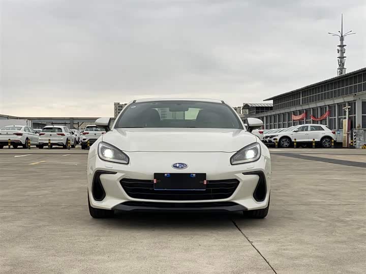 Фото 2 - Subaru BRZ