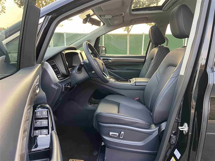 Фото 8 - GAC Trumpchi M8