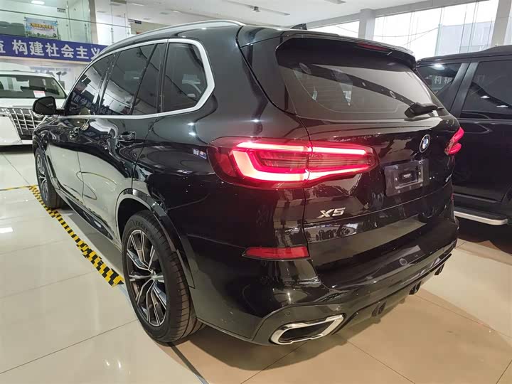 Фото 5 - BMW X5